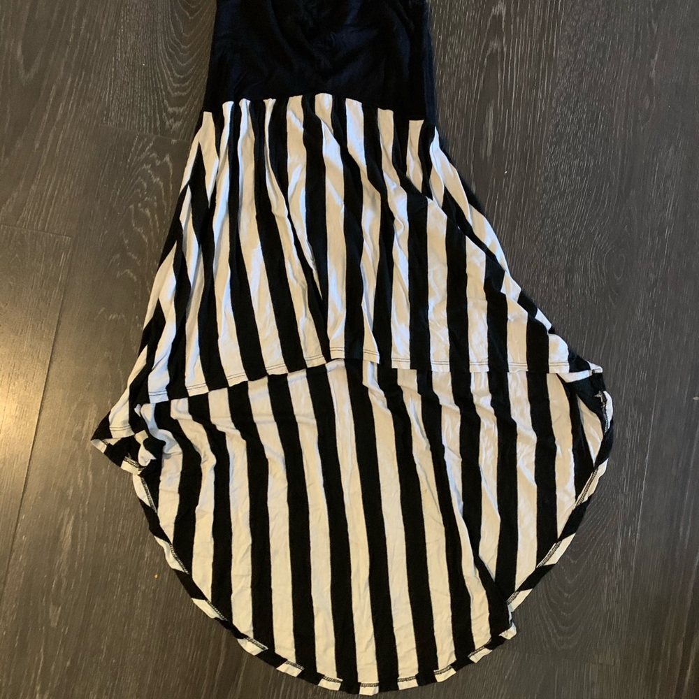 Black and white skirt shorter in front
